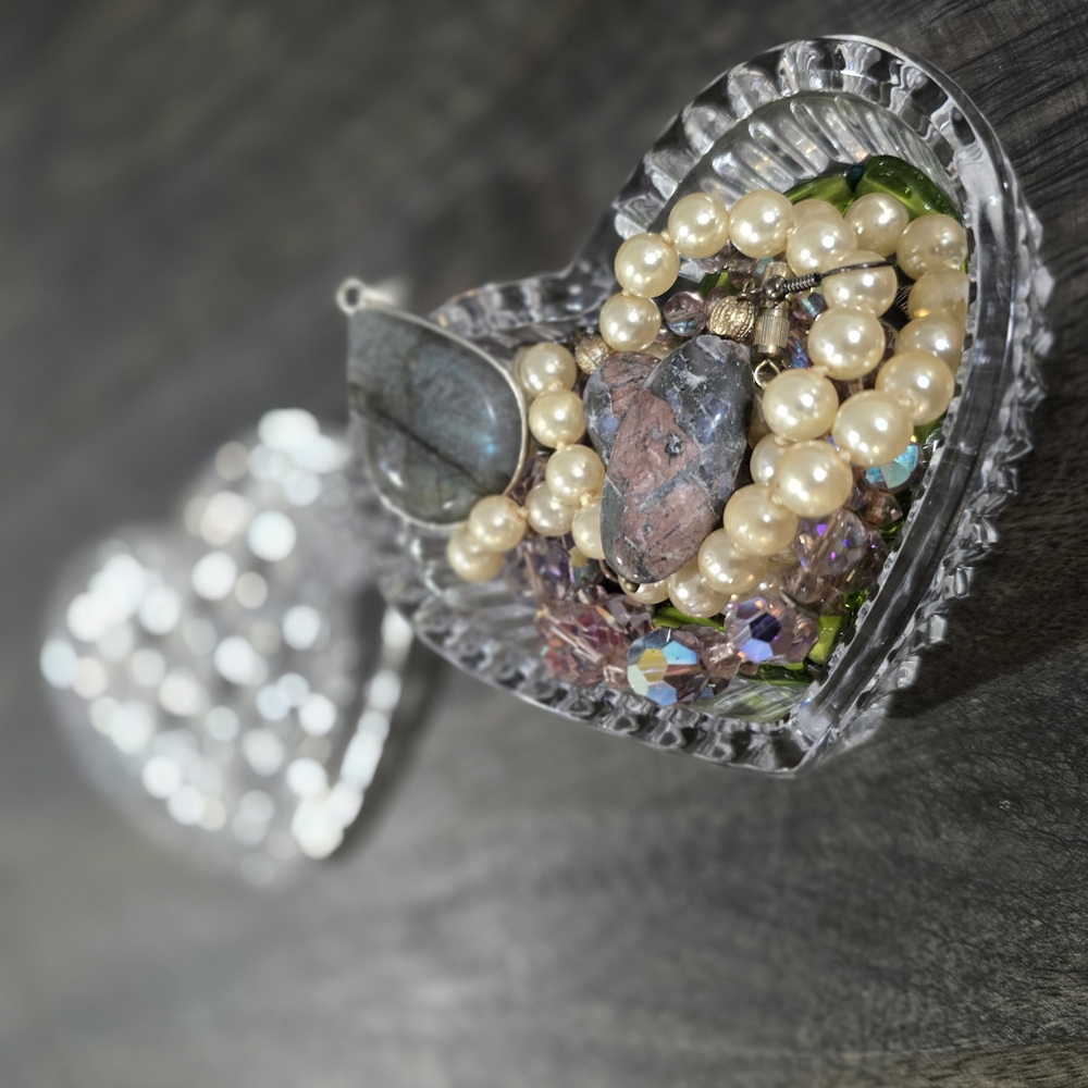 Mystery Heart Shaped Jewelry Box